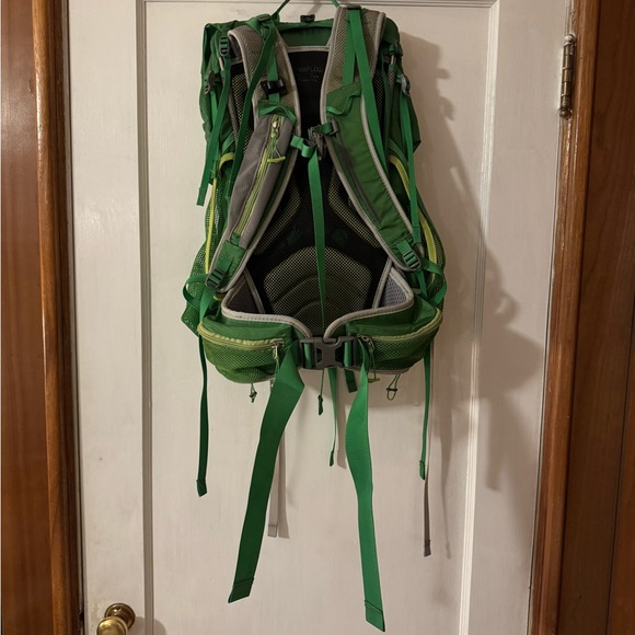 REI Flash 45 Backpack - Picture 2 of 6